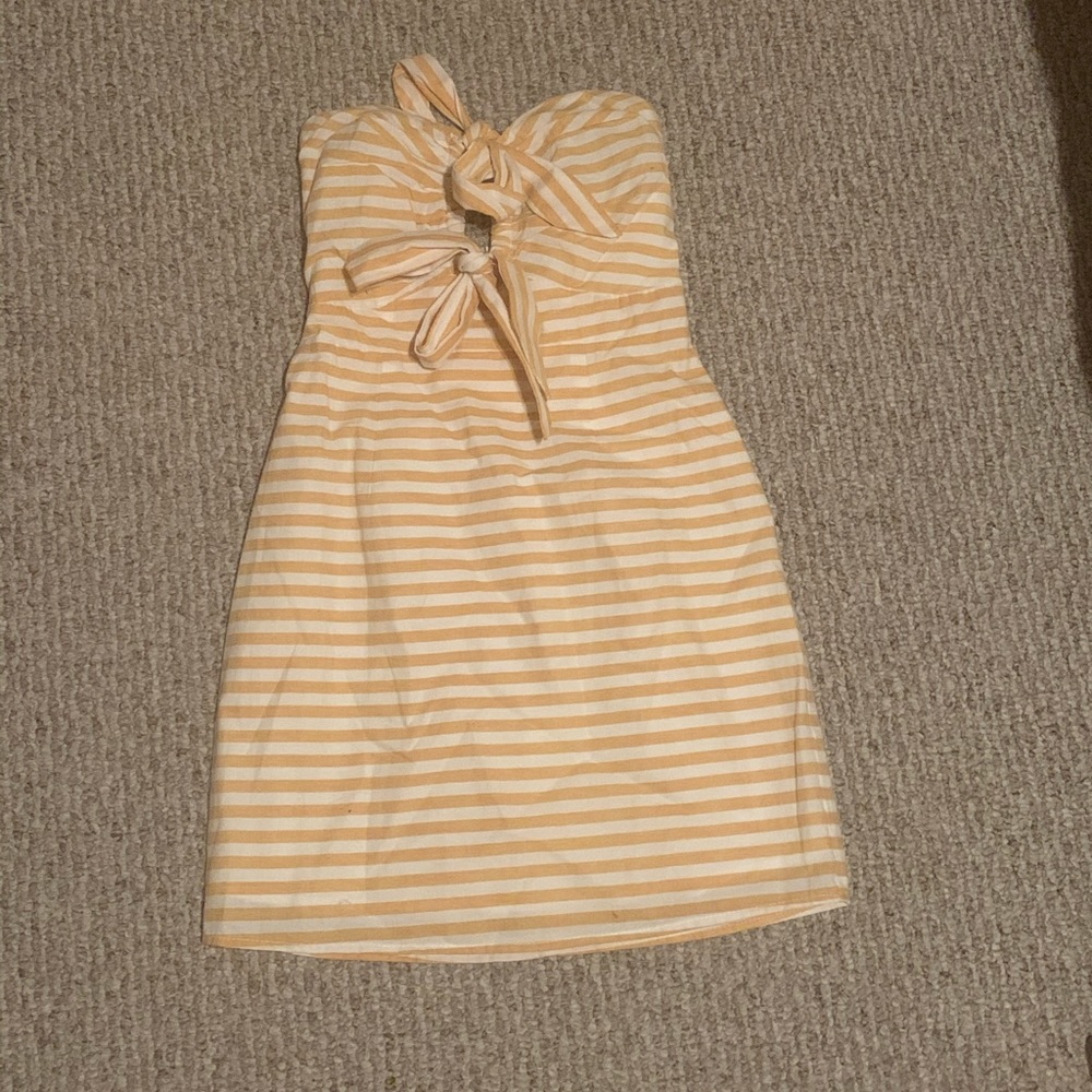 strapless dress
